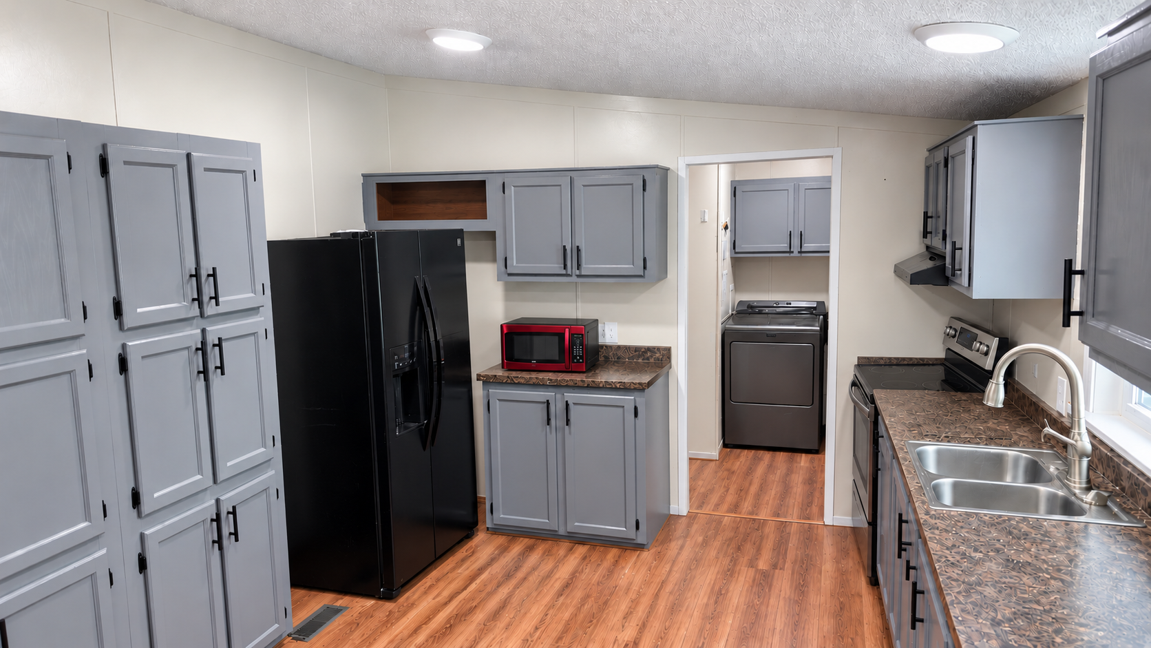 Kitchen storage and refrigerator